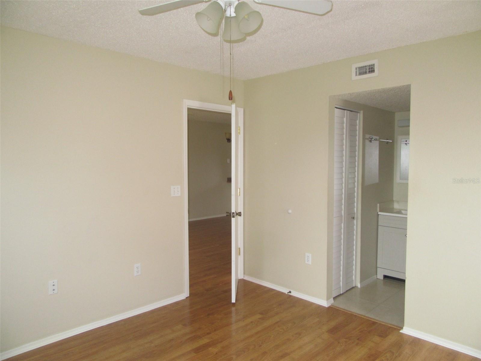 Image 7 of 22 For 26430 Rampart Boulevard 511