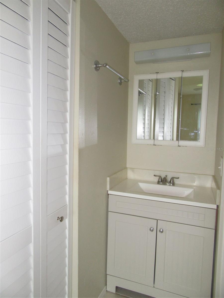 Image 9 of 22 For 26430 Rampart Boulevard 511