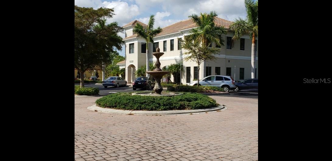 Listing photo id 0 for 5900 Pan American Boulevard