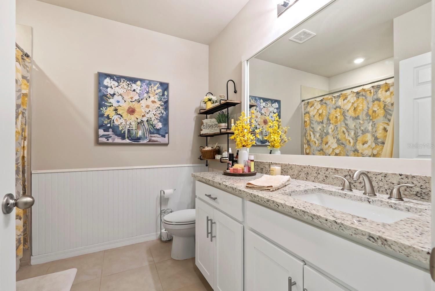 Image 16 of 32 For 16032 Galiano Court