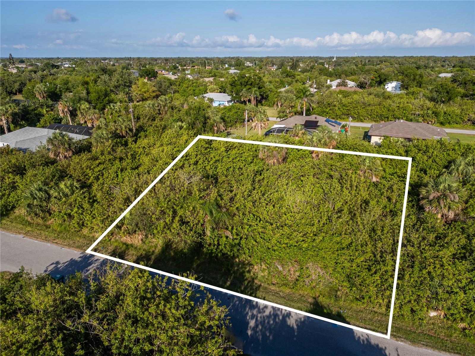 Details for 138 Edgemere Street Nw, PORT CHARLOTTE, FL 33948