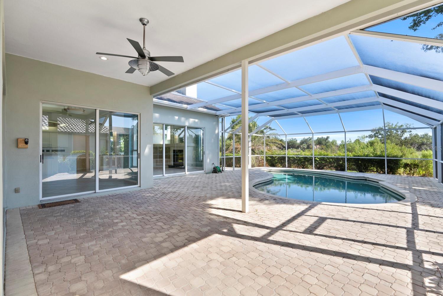 Image 19 of 25 For 13783 Palmetto Point Court