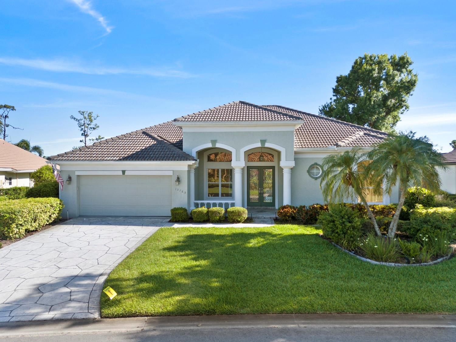 Image 2 of 25 For 13783 Palmetto Point Court