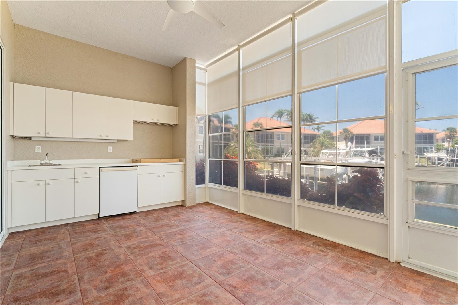 Image 10 of 55 For 143 Tropicana Drive 1012