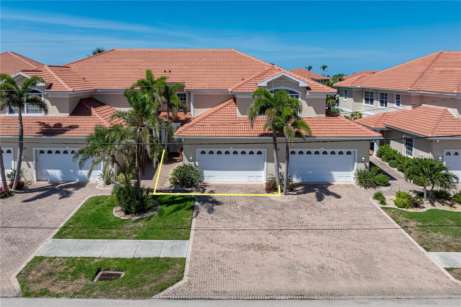 Image 13 of 55 For 143 Tropicana Drive 1012