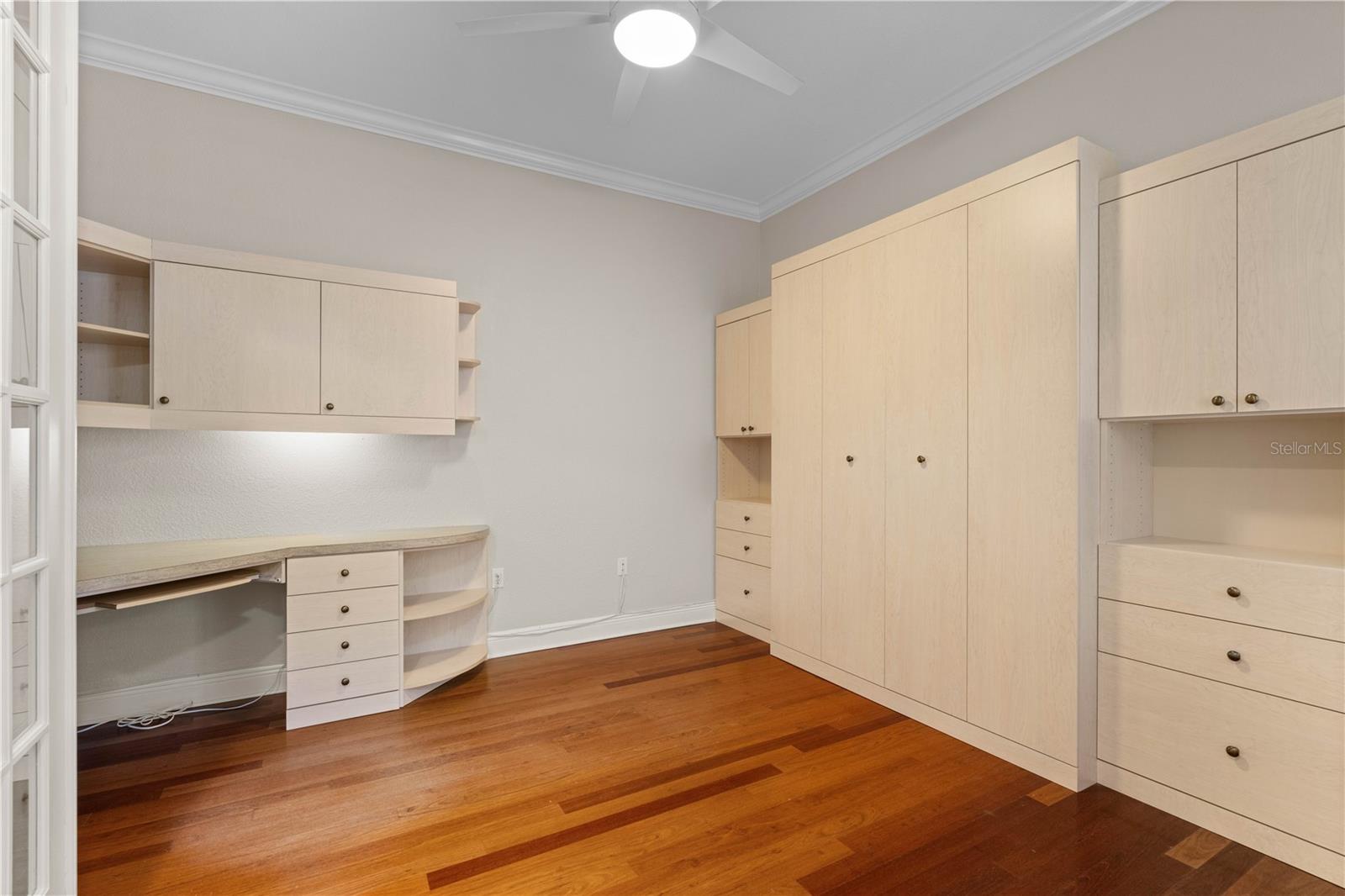 Image 18 of 55 For 143 Tropicana Drive 1012