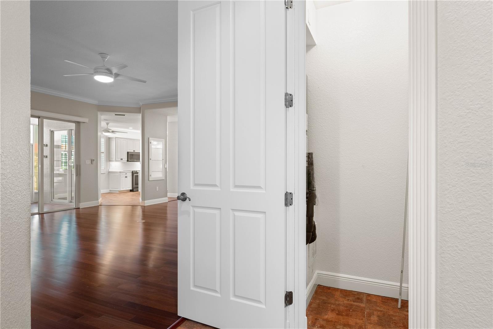 Image 21 of 55 For 143 Tropicana Drive 1012
