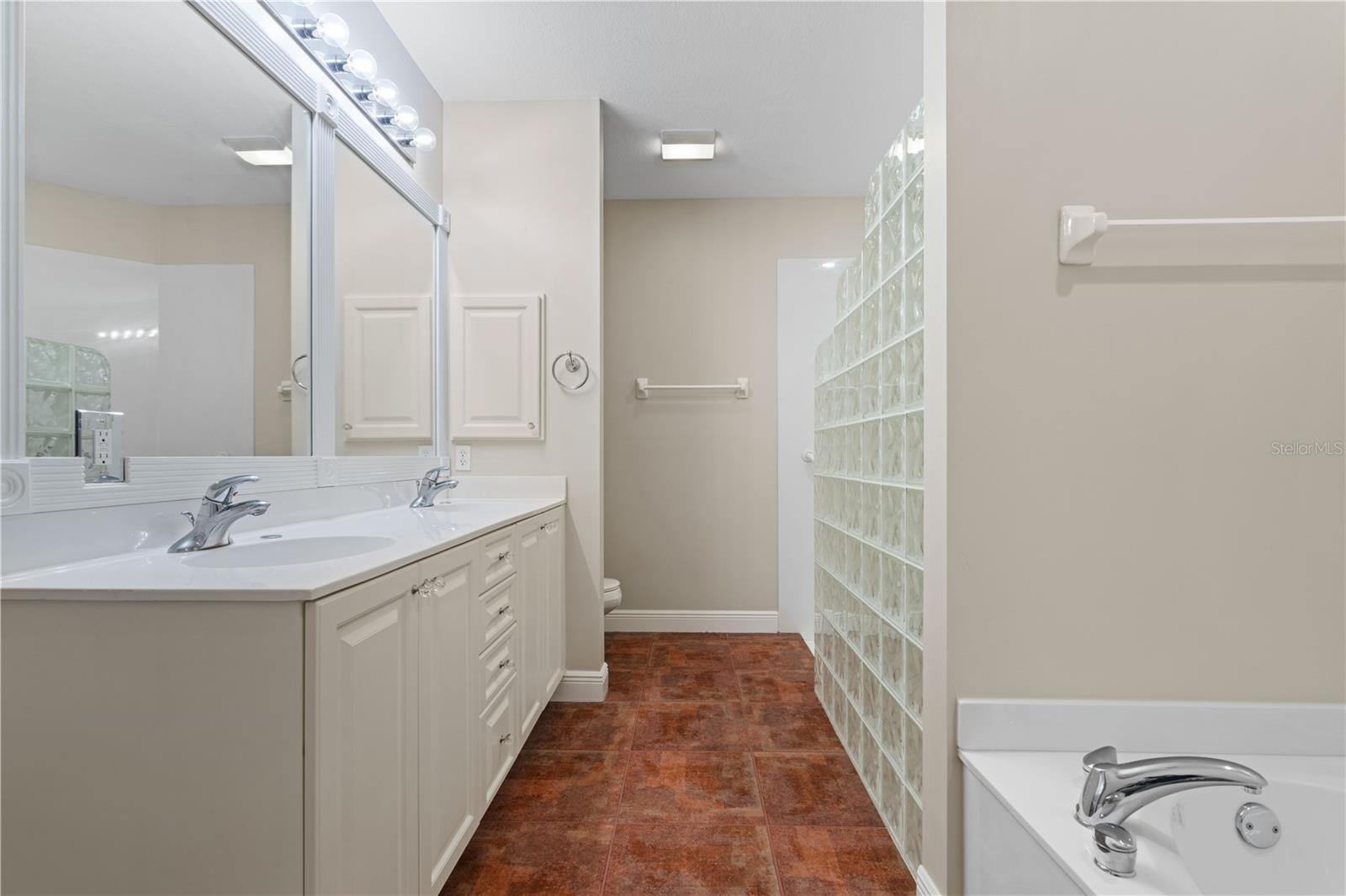 Image 31 of 55 For 143 Tropicana Drive 1012