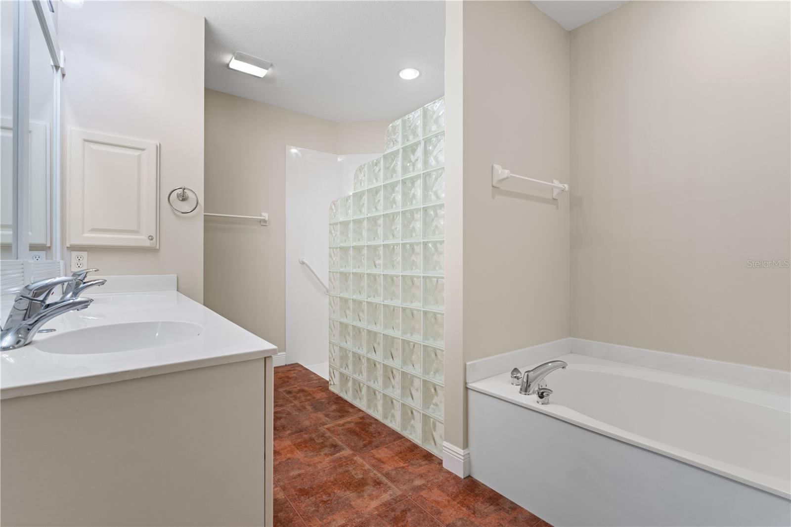 Image 32 of 55 For 143 Tropicana Drive 1012