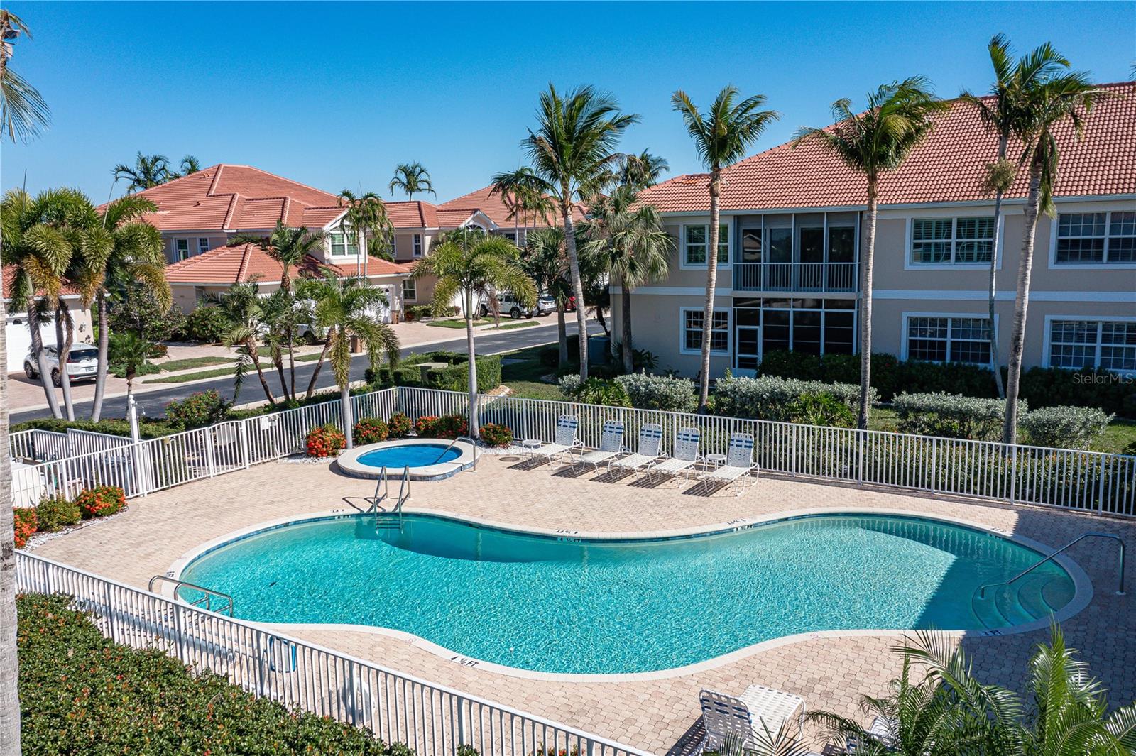 Image 6 of 55 For 143 Tropicana Drive 1012