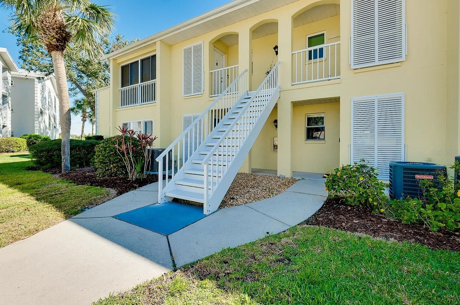 Image 34 of 40 For 410 Cerromar Circle S 240