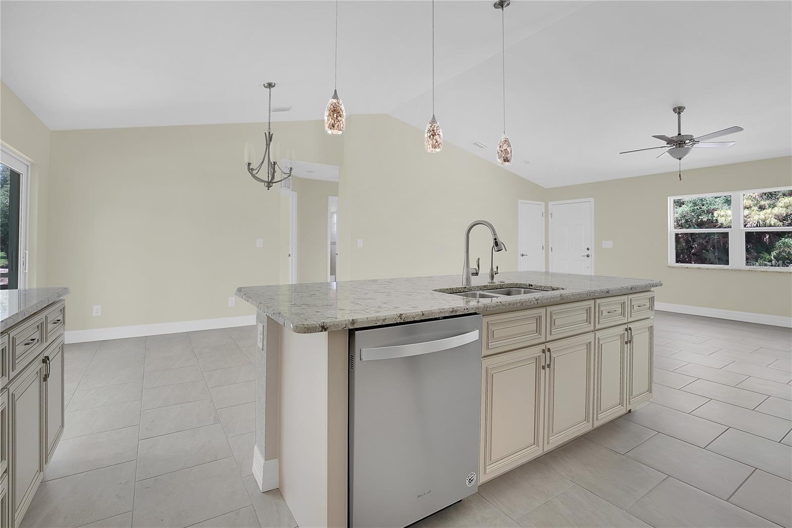 Image 11 of 26 For 3451 Iroquois Avenue