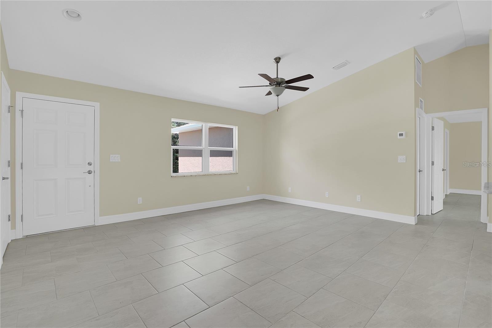 Image 3 of 26 For 3451 Iroquois Avenue