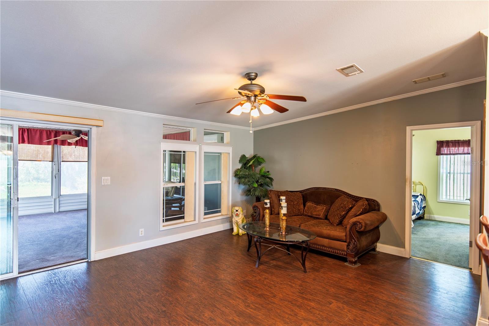 Image 3 of 24 For 28 Windmill Boulevard