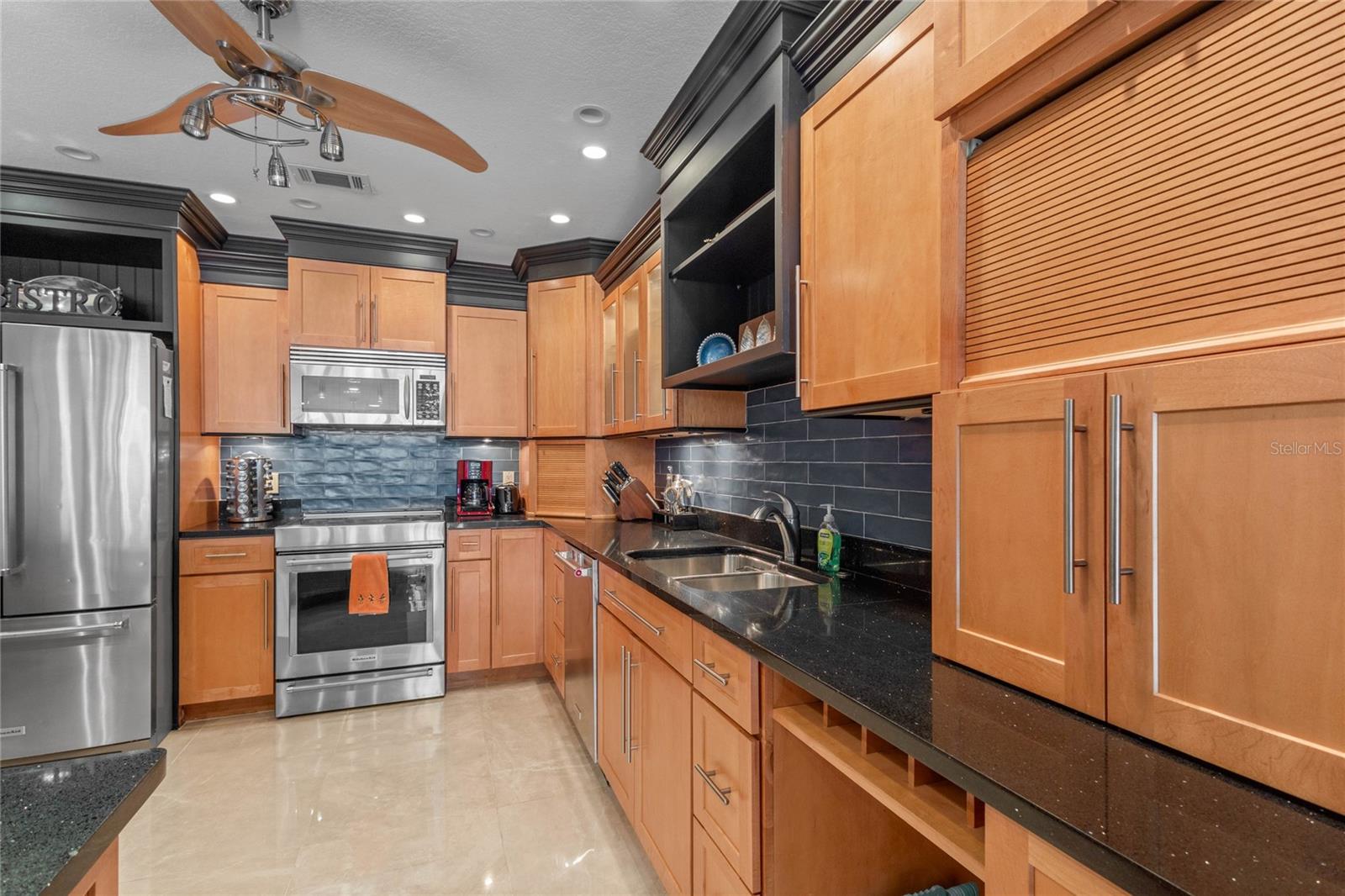 Image 16 of 36 For 3250 Southshore Drive 54b