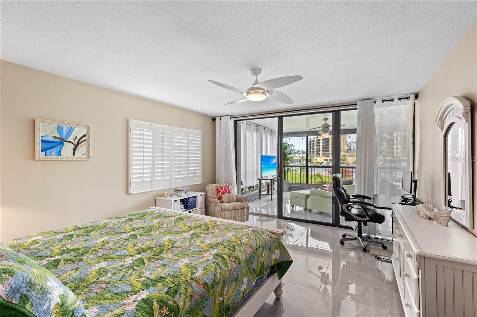Image 19 of 36 For 3250 Southshore Drive 54b