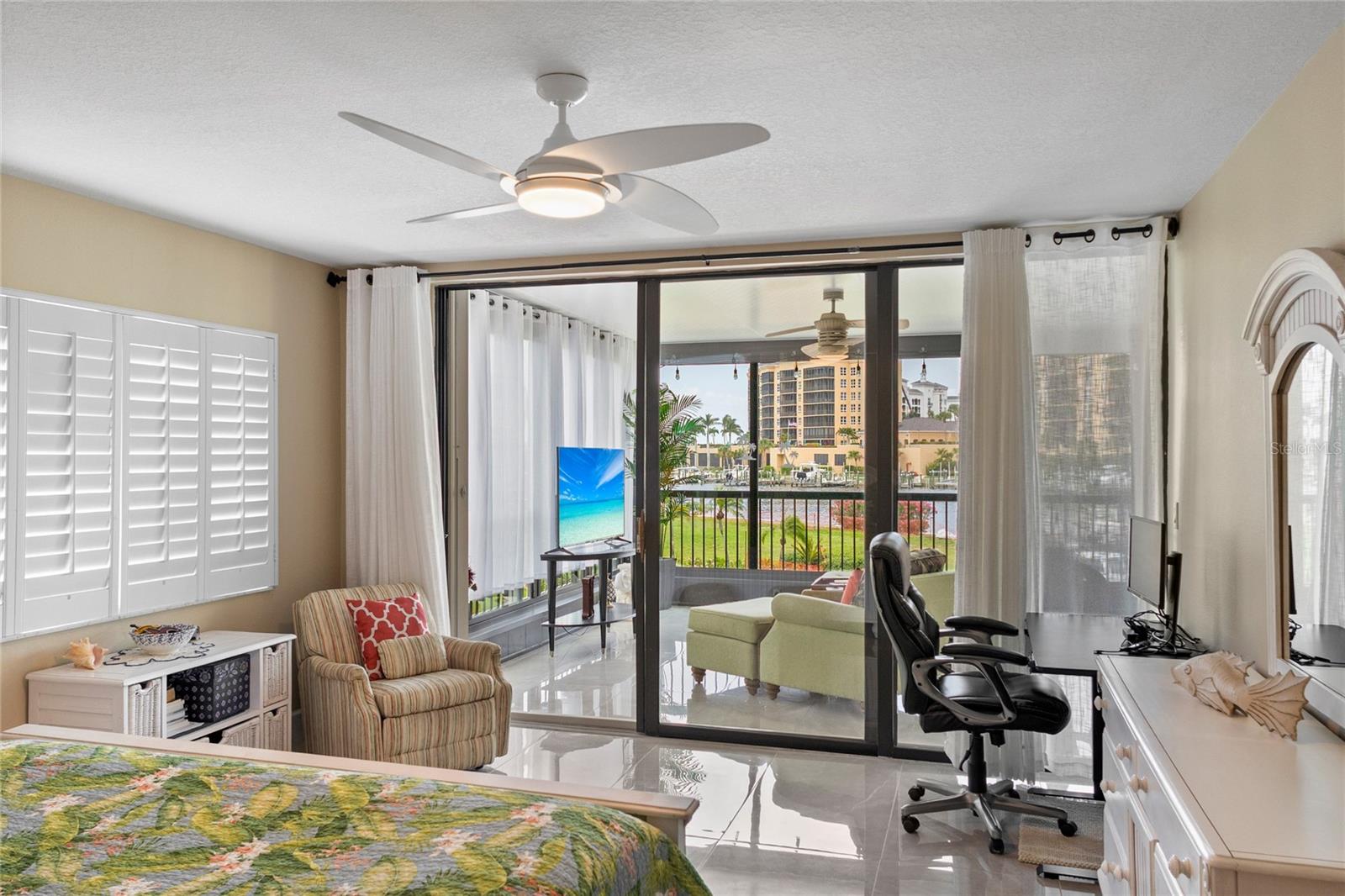 Image 20 of 36 For 3250 Southshore Drive 54b
