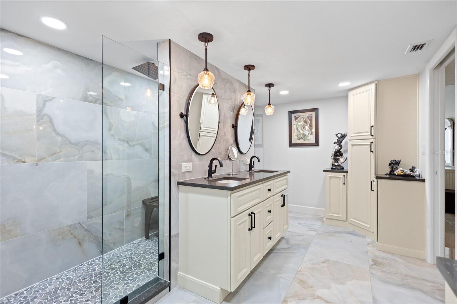 Image 22 of 36 For 3250 Southshore Drive 54b