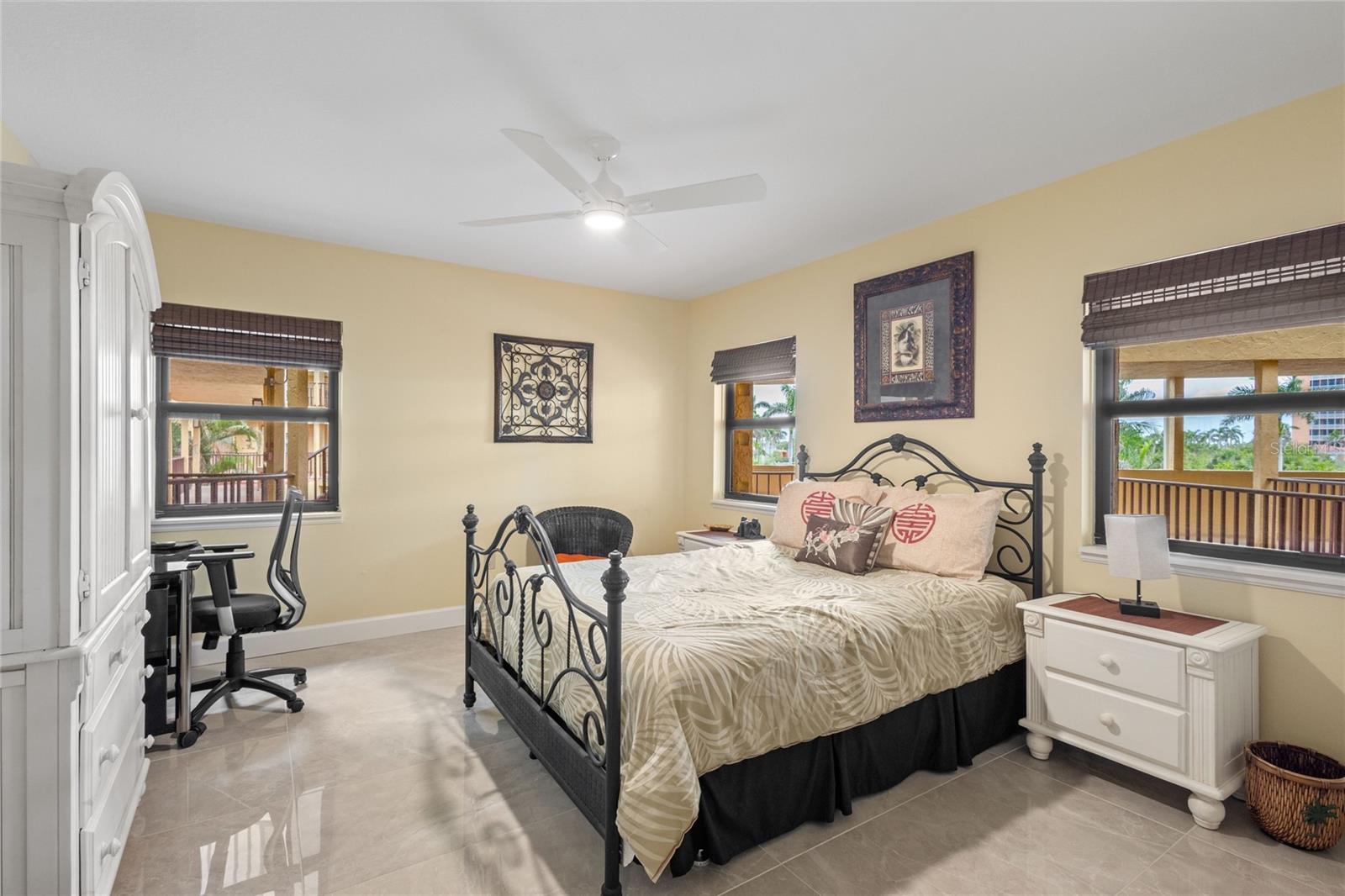 Image 26 of 36 For 3250 Southshore Drive 54b