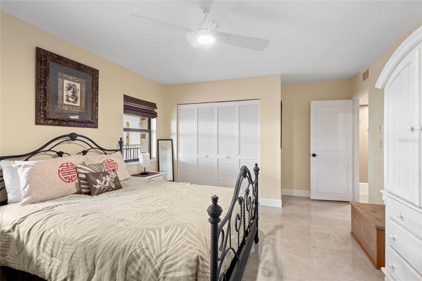 Image 27 of 36 For 3250 Southshore Drive 54b