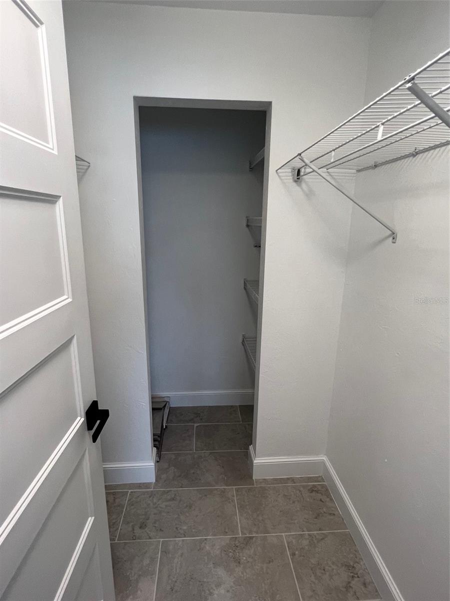 Image 16 of 31 For 25225 Rampart Boulevard 2005