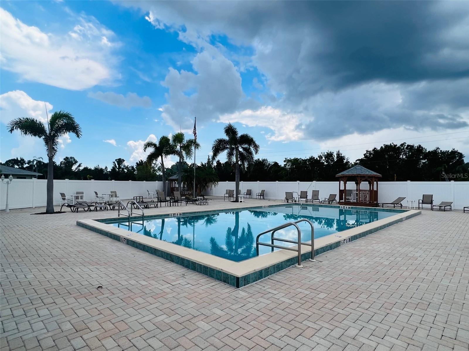 Image 30 of 31 For 25225 Rampart Boulevard 2005