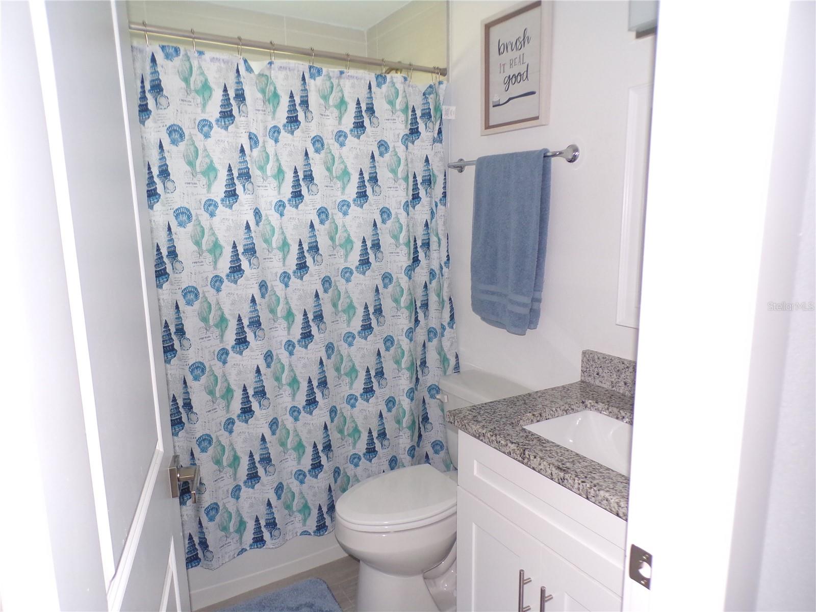 Image 15 of 25 For 334 Millport Street Nw