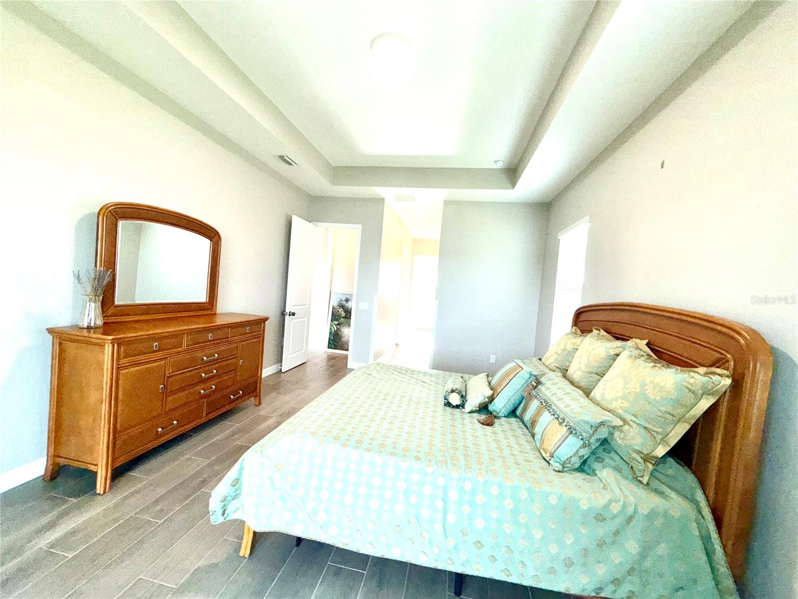 Image 25 of 35 For 15155 Scarlet Oak Court