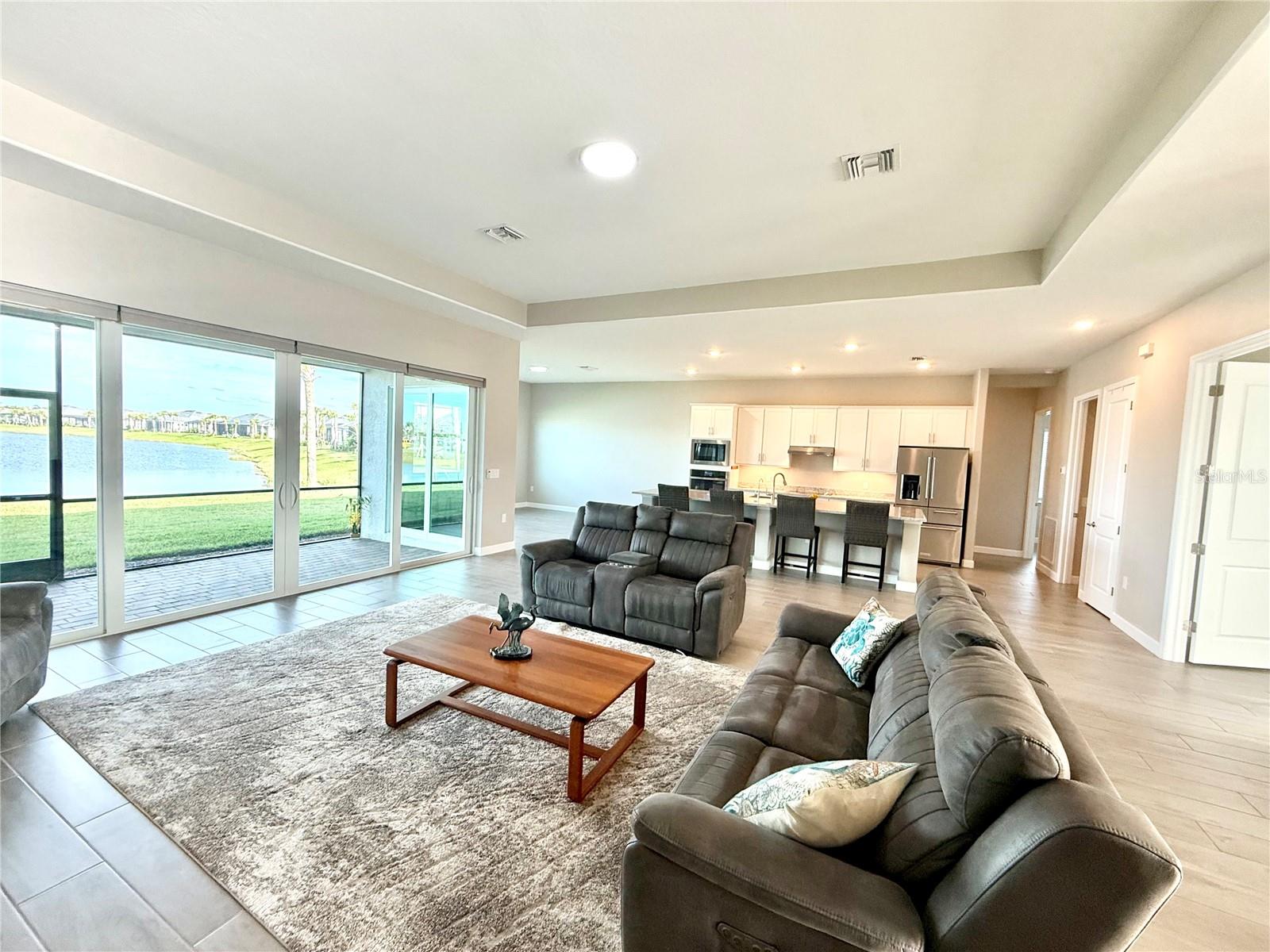 Image 7 of 35 For 15155 Scarlet Oak Court