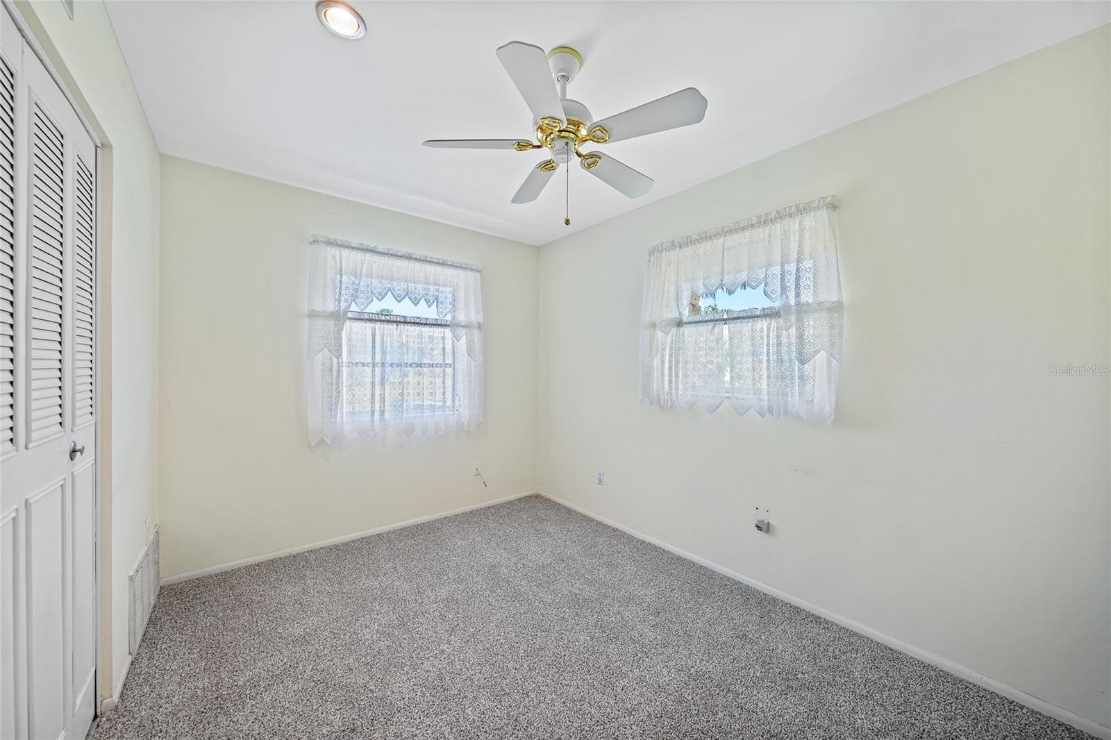 Image 18 of 28 For 1596 Hayworth Road