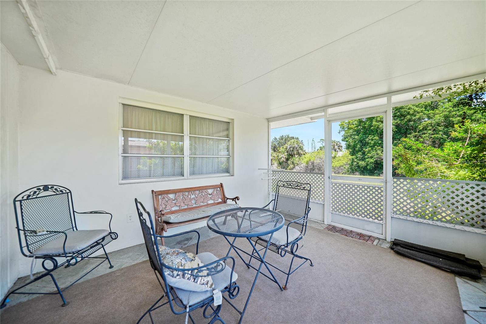 Image 21 of 28 For 1596 Hayworth Road