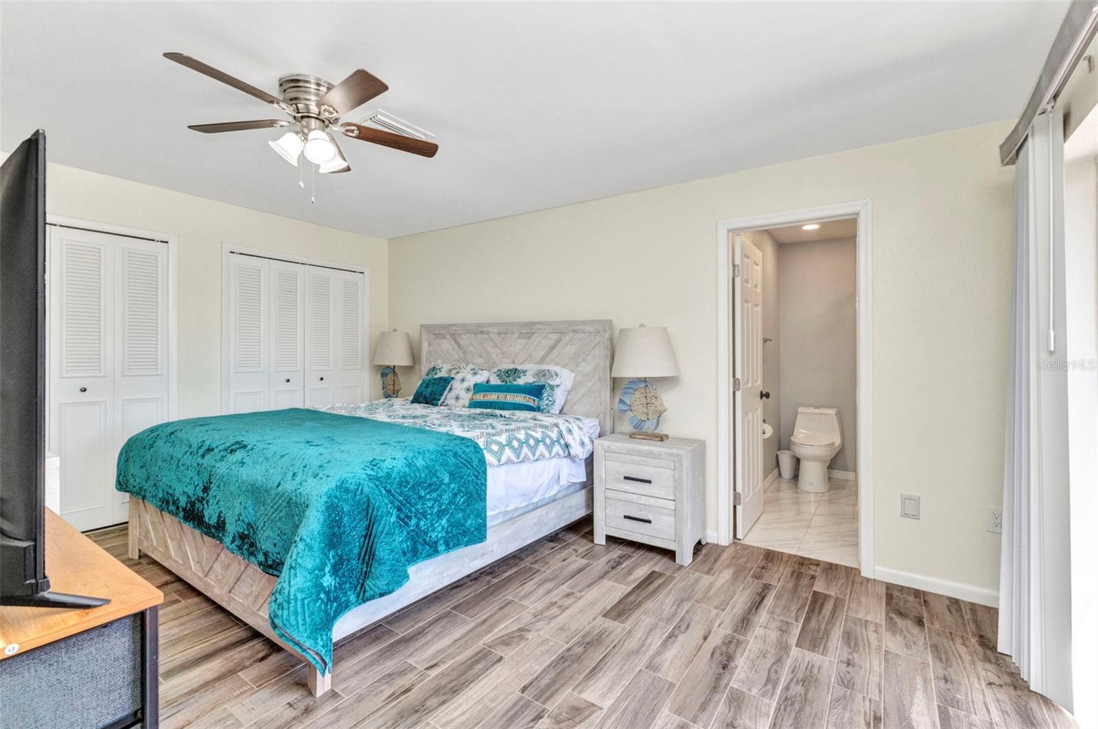 Image 19 of 45 For 2626 Auburn Boulevard