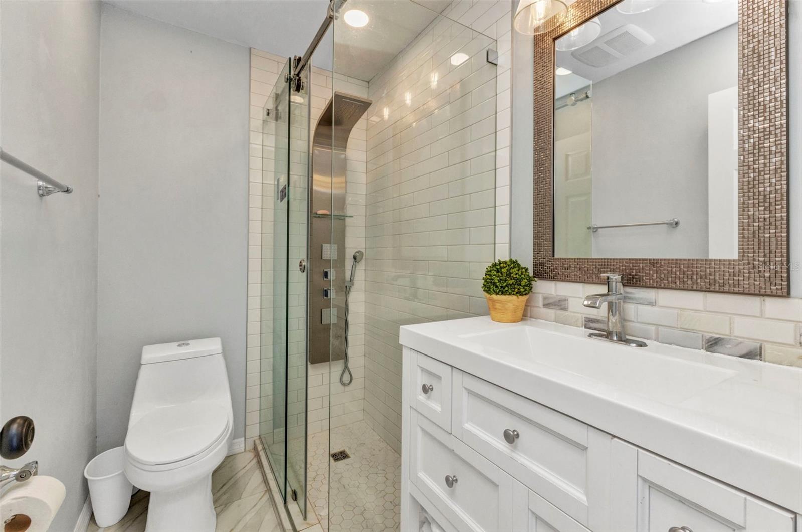 Image 22 of 45 For 2626 Auburn Boulevard