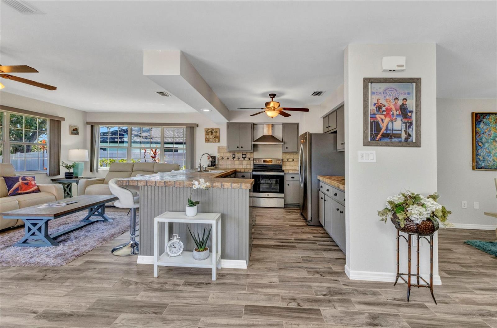 Image 6 of 45 For 2626 Auburn Boulevard