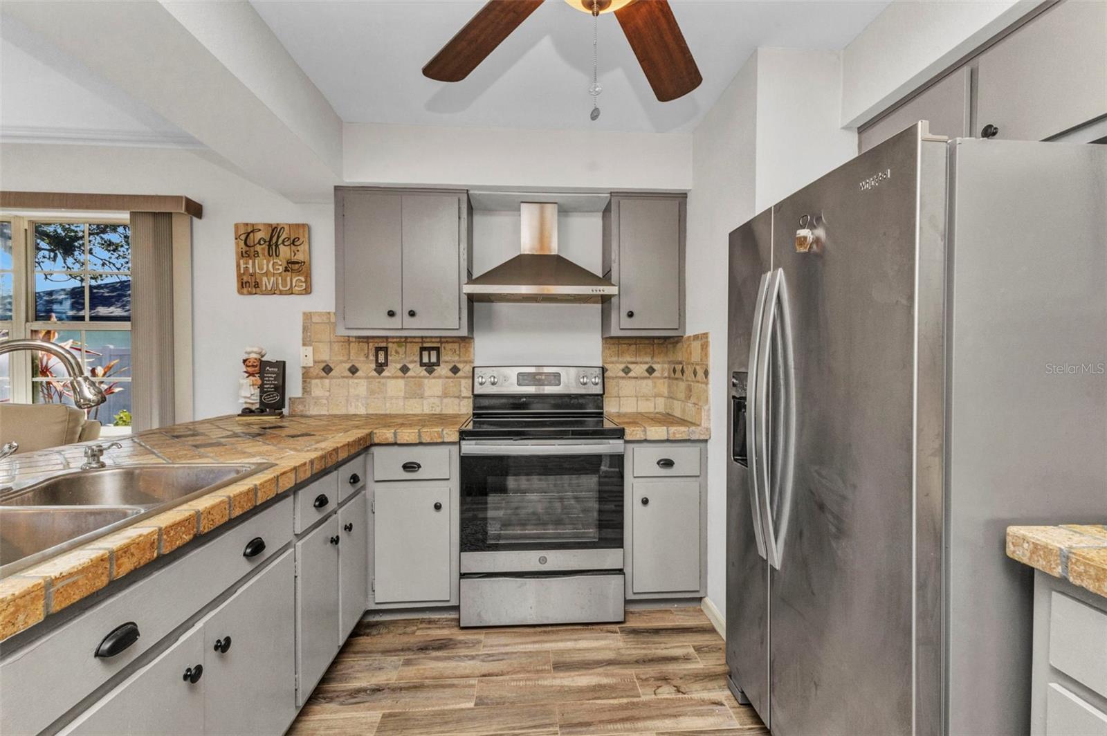 Image 7 of 45 For 2626 Auburn Boulevard