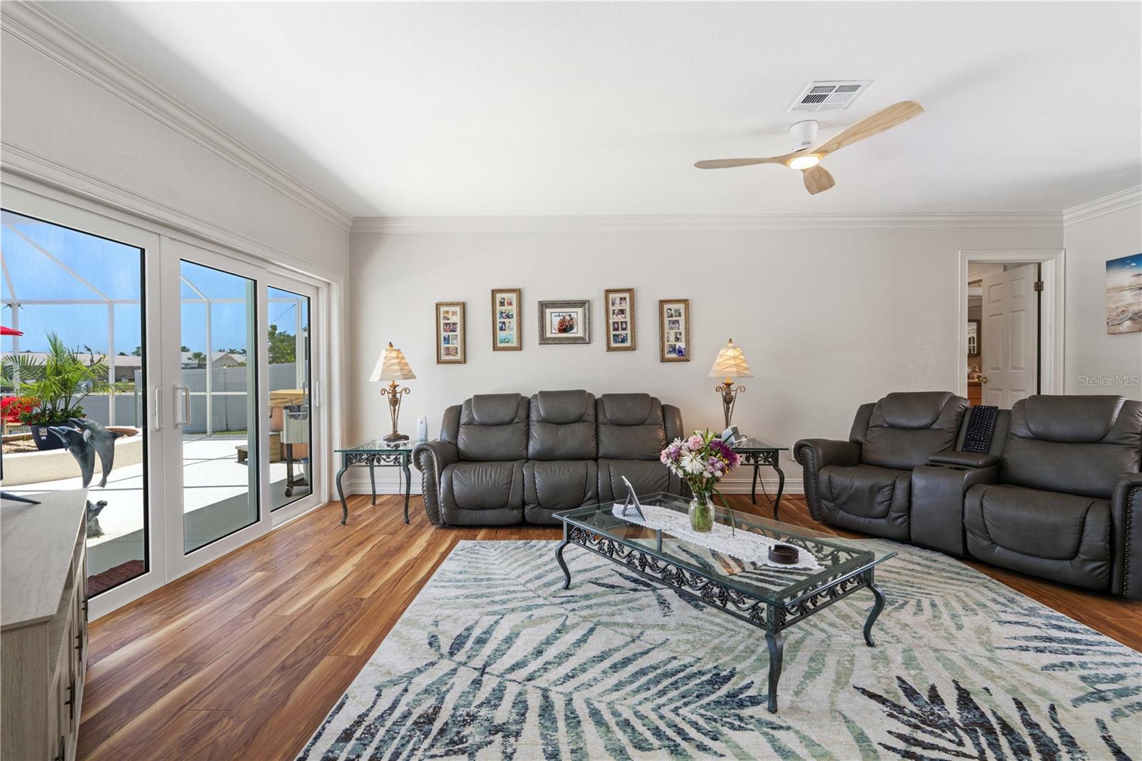 Image 19 of 75 For 259 Fields Terrace