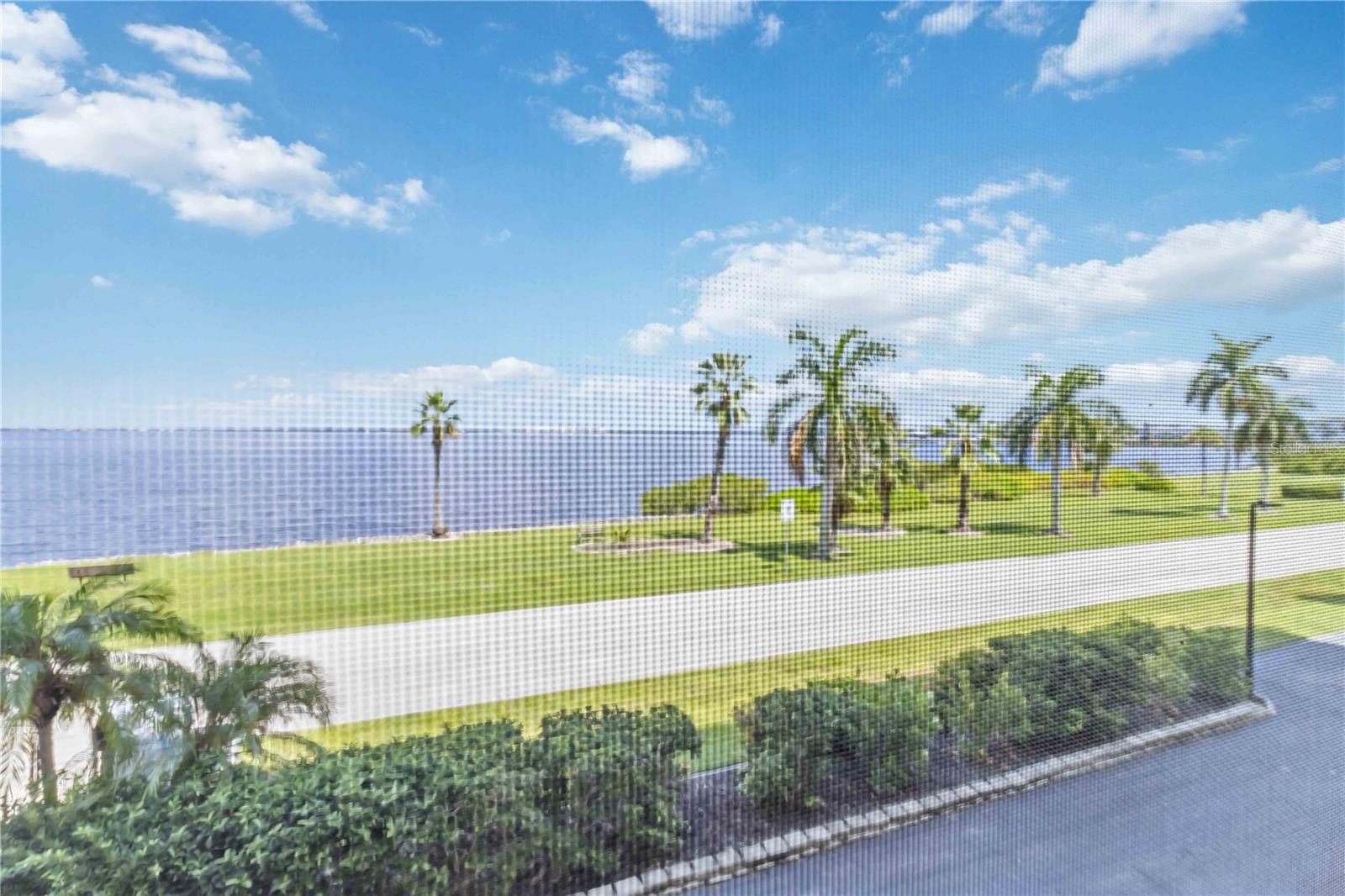 Image 33 of 47 For 1500 Park Beach Circle 2f