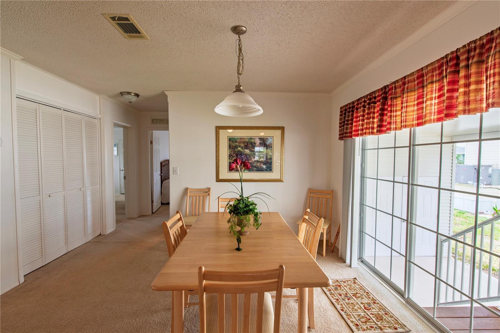 Image 3 of 27 For 36 Freeman Avenue