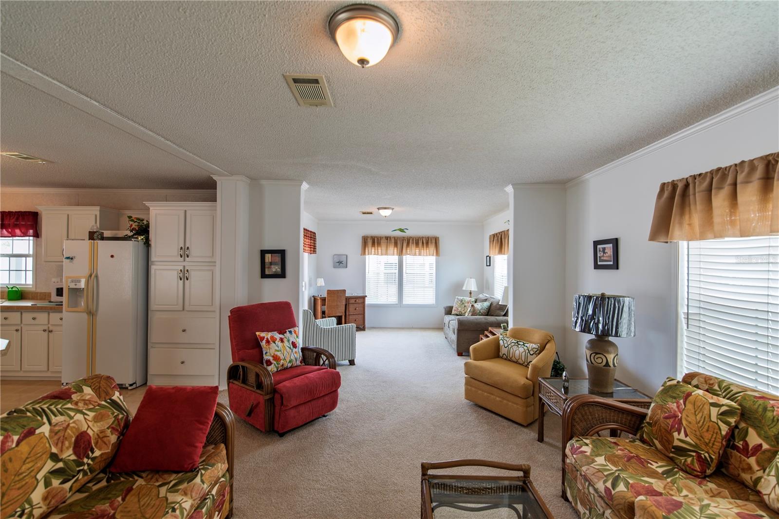 Image 7 of 27 For 36 Freeman Avenue