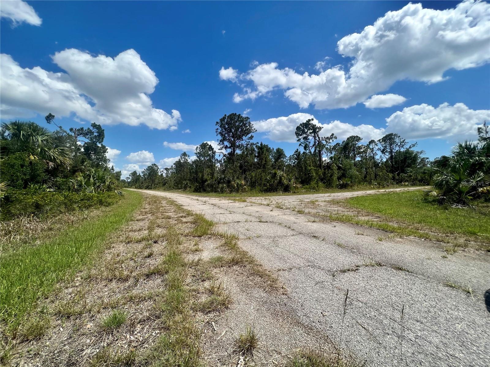 Image 2 of 4 For Chinabox Street