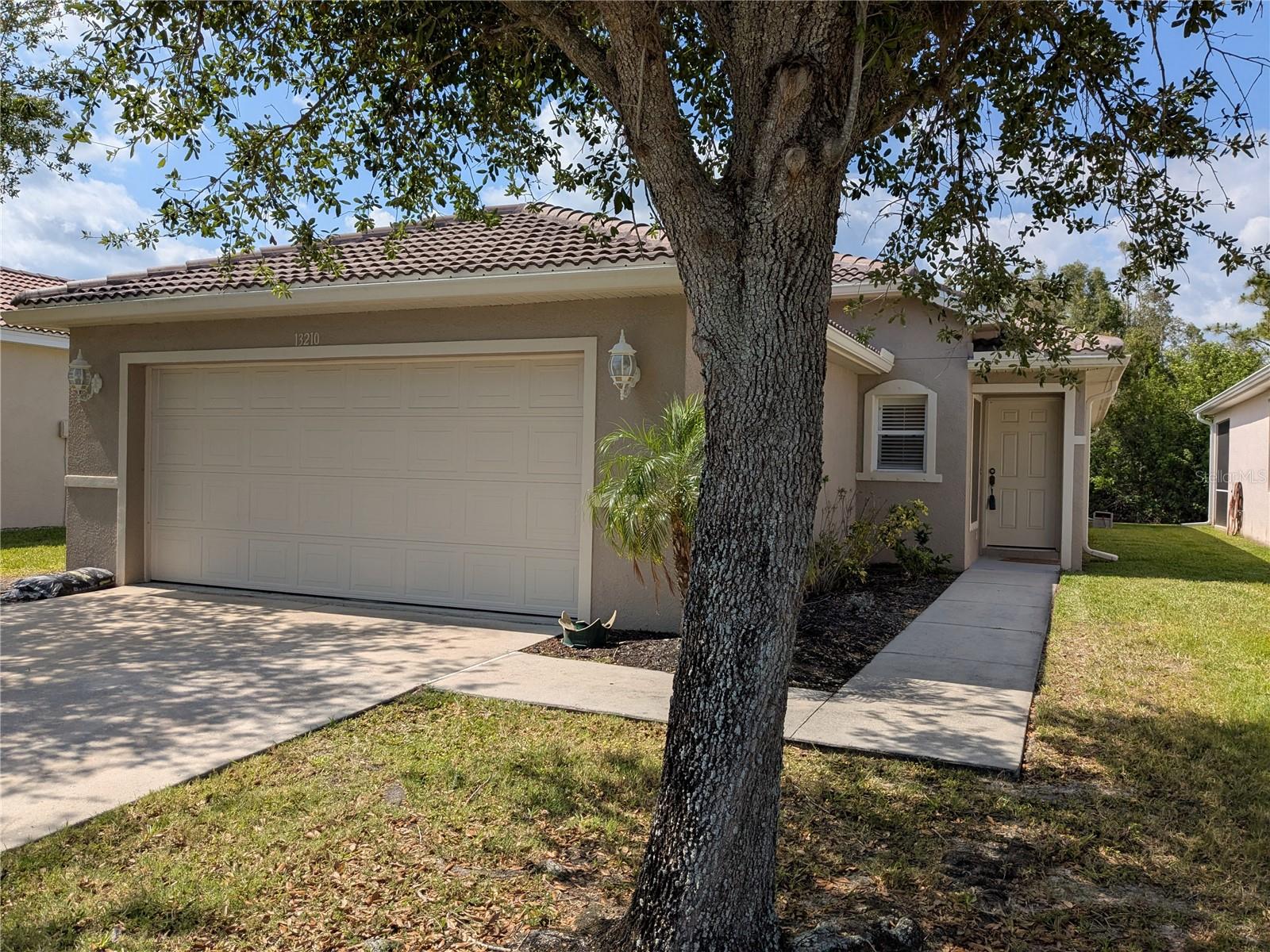 Details for 13210 Pembroke Circle N, LAKE SUZY, FL 34269