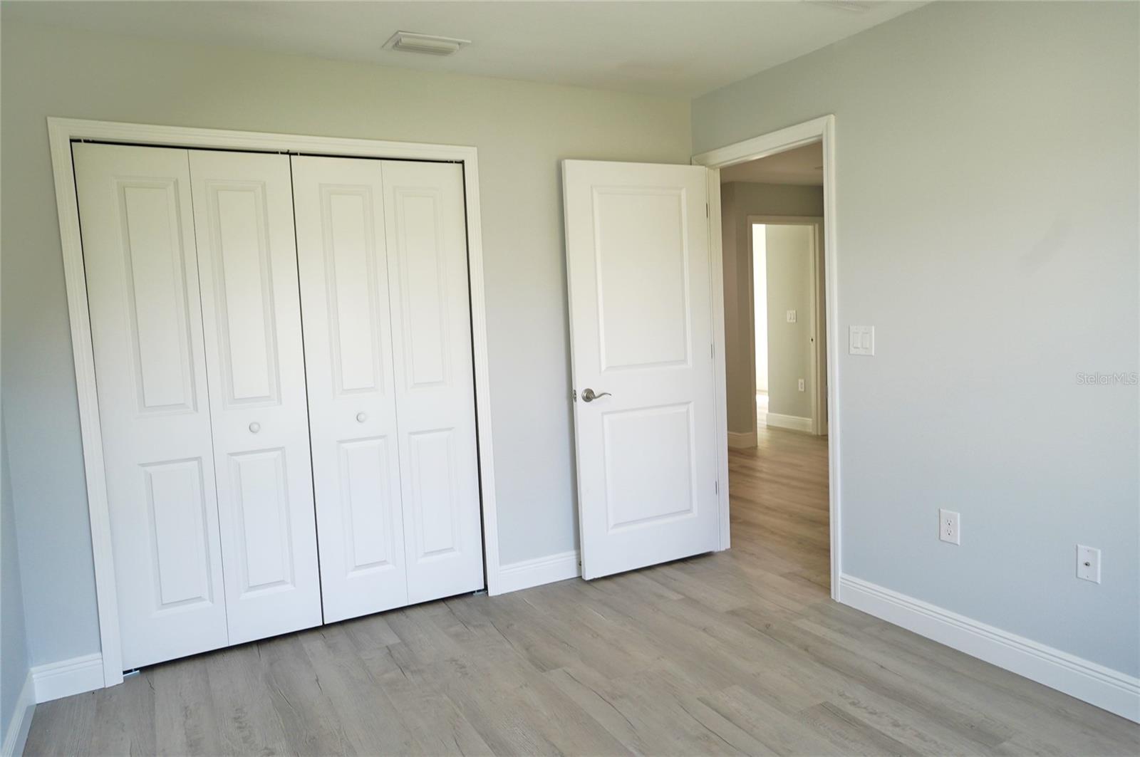 Image 10 of 44 For 10064 Amicola Street