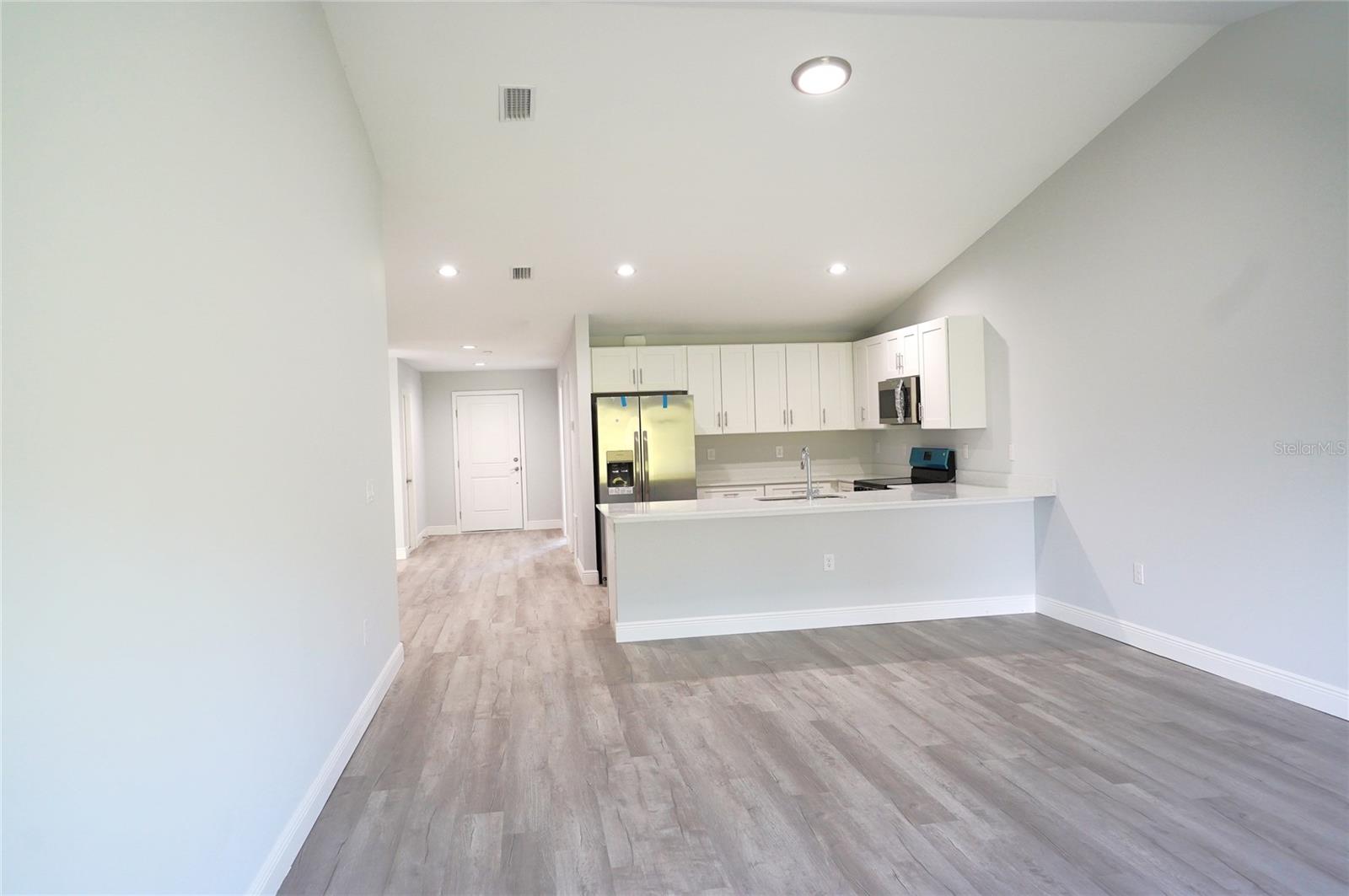 Image 7 of 44 For 10064 Amicola Street