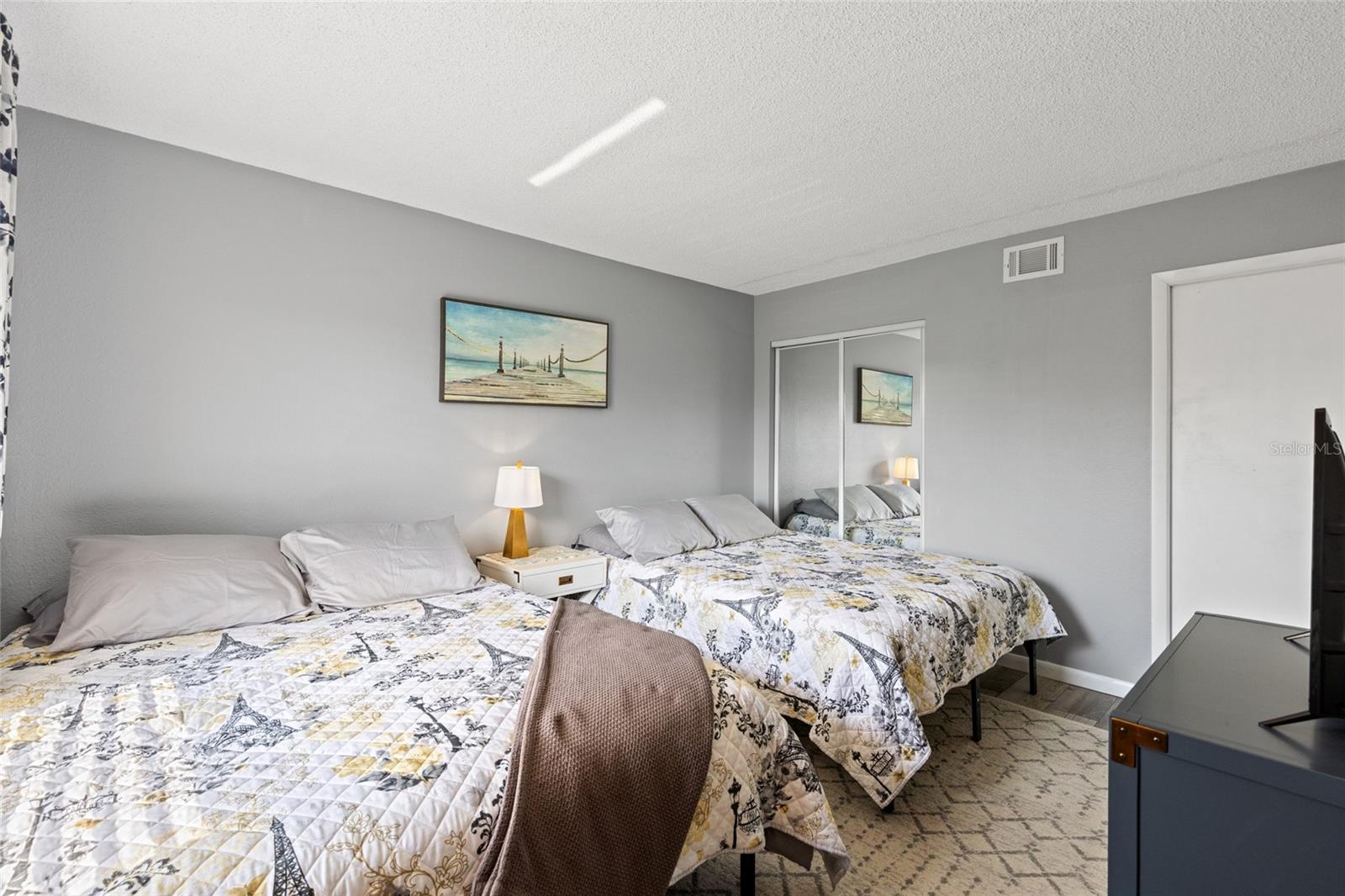 Image 24 of 40 For 14459 River Beach Drive 112