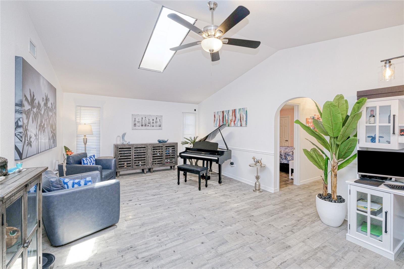 Image 15 of 56 For 25379 Paladin Lane