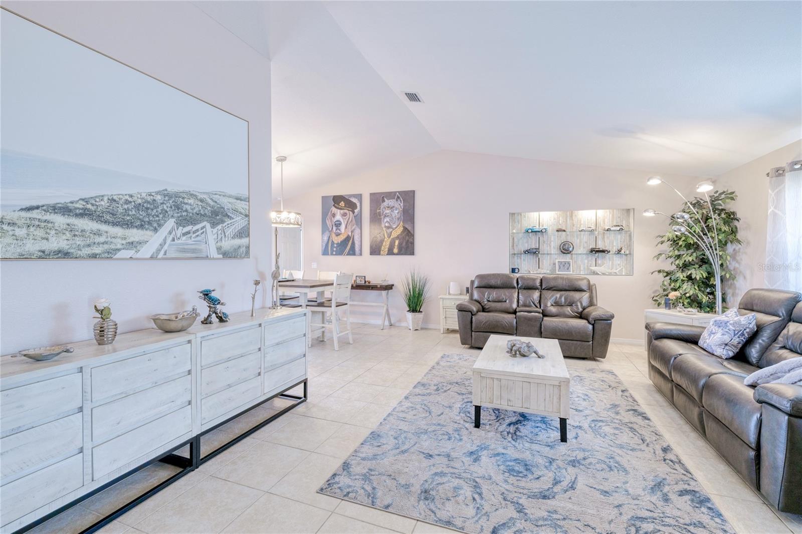 Image 4 of 56 For 25379 Paladin Lane