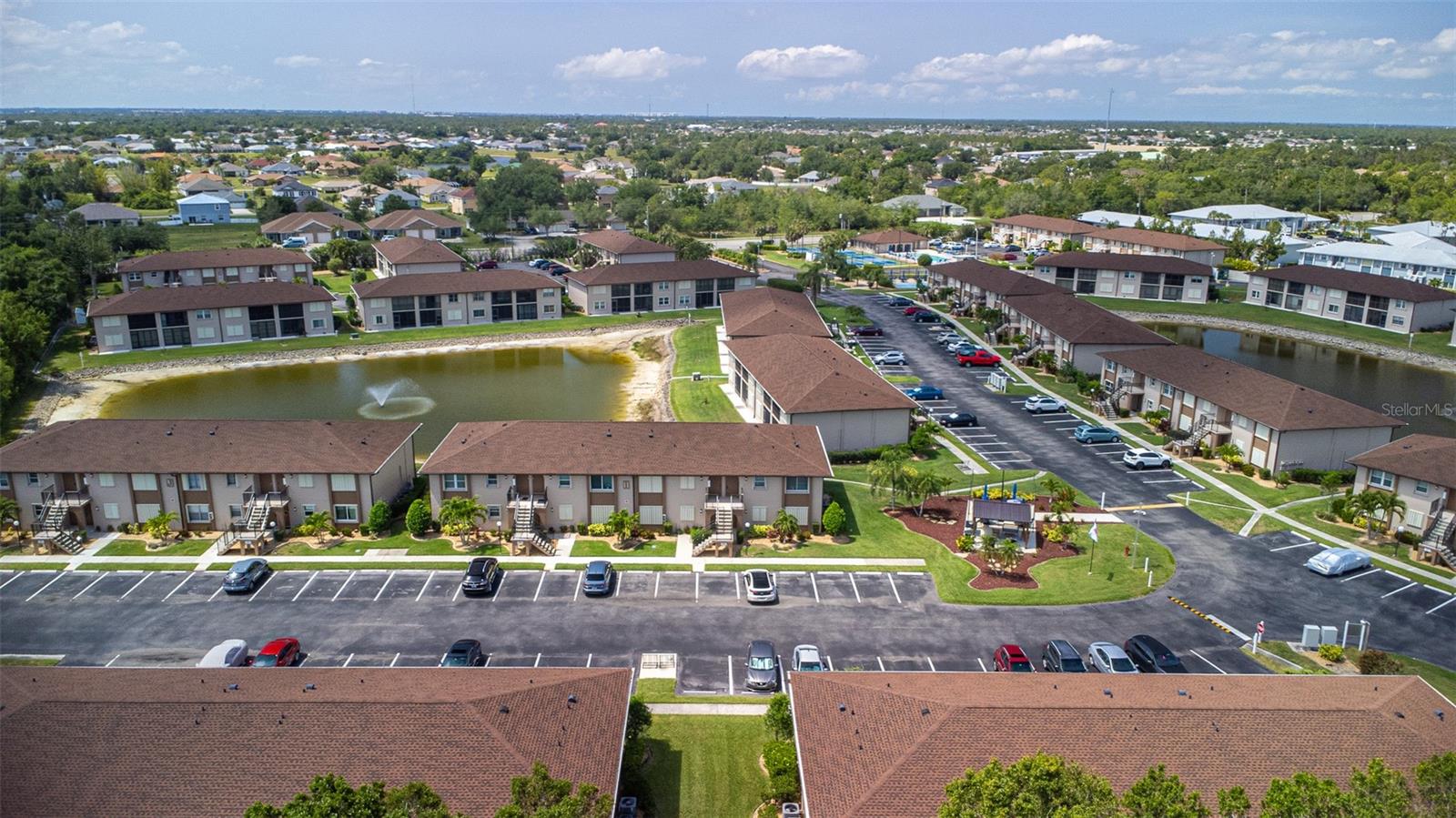 Image 32 of 36 For 25100 Sandhill Boulevard I-204