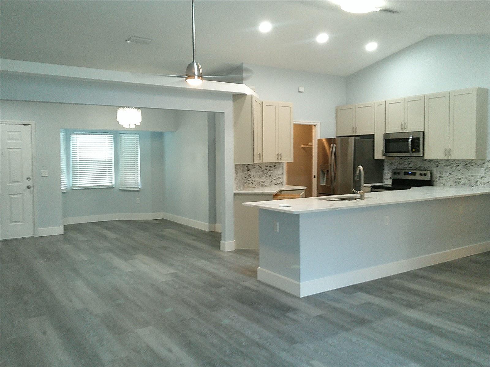 Image 2 of 14 For 534 Beal Street
