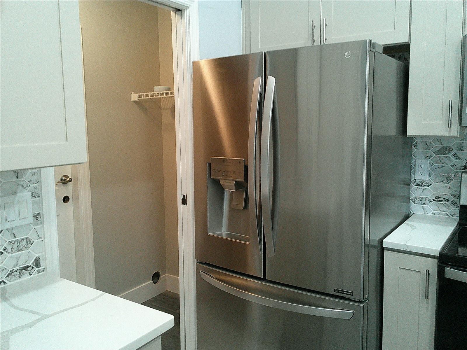 Image 6 of 14 For 534 Beal Street