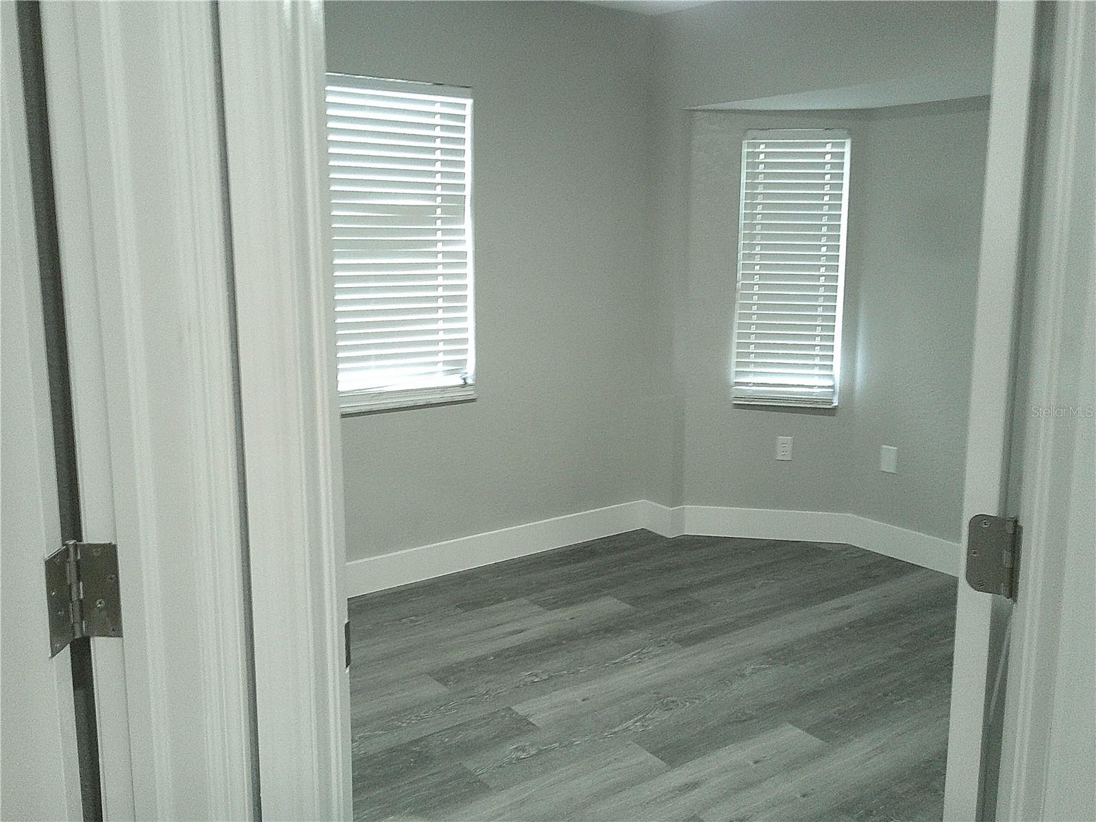 Image 9 of 14 For 534 Beal Street